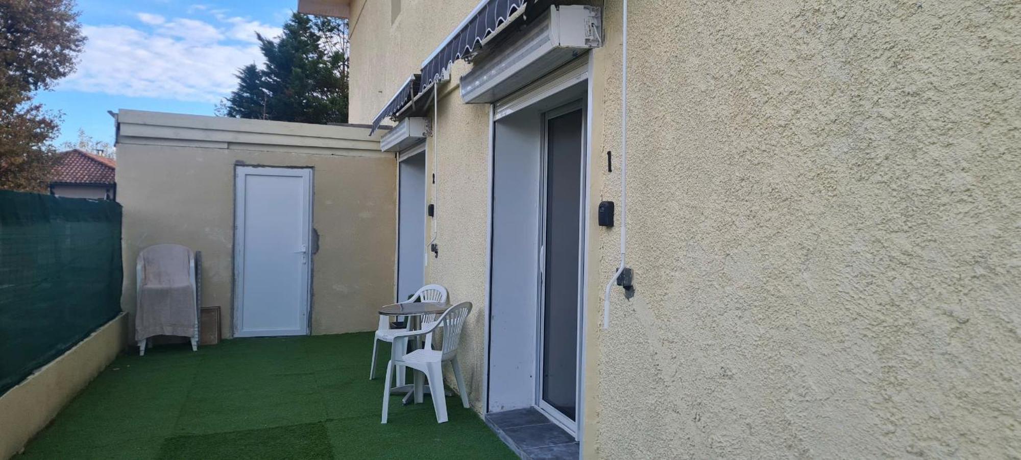 Apartamento Joli T1 Bis Fonctionnel A Montussan Exterior foto